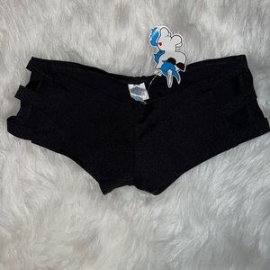 IHeartRaves Scrunched Bottom